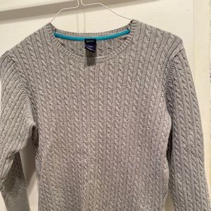 Womens gap sweater size large grey in color great condition.